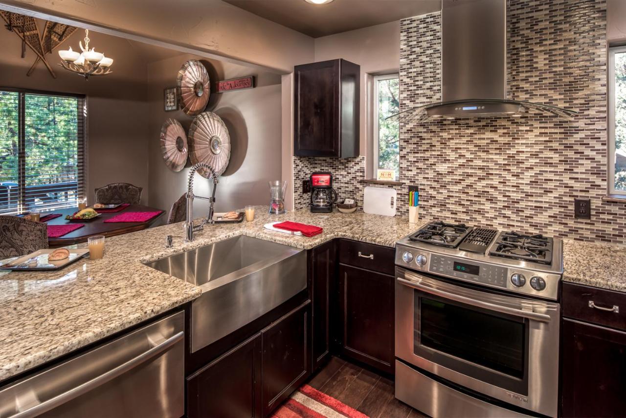 Fifth Dimension, 2 Bedrooms, Wifi, Hot Tub, Game Table, Grill, Sleeps 4 Ruidoso Luaran gambar